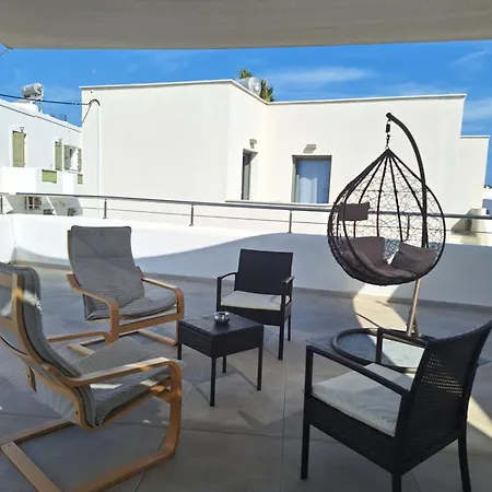 Harmony * Naousa (Paros)