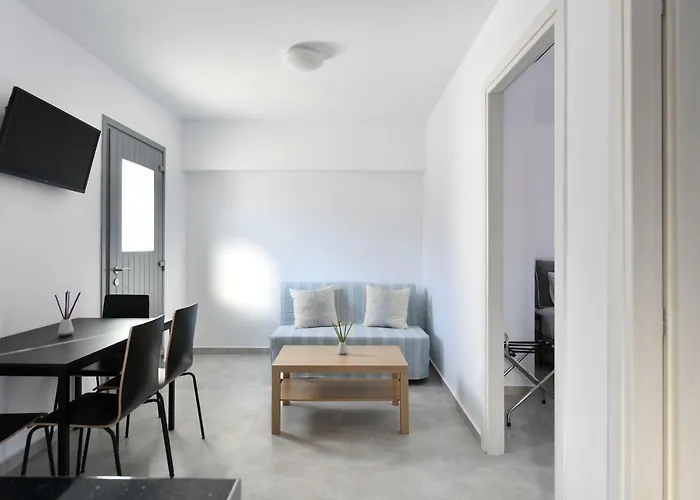 Harmony Naousa (Paros)